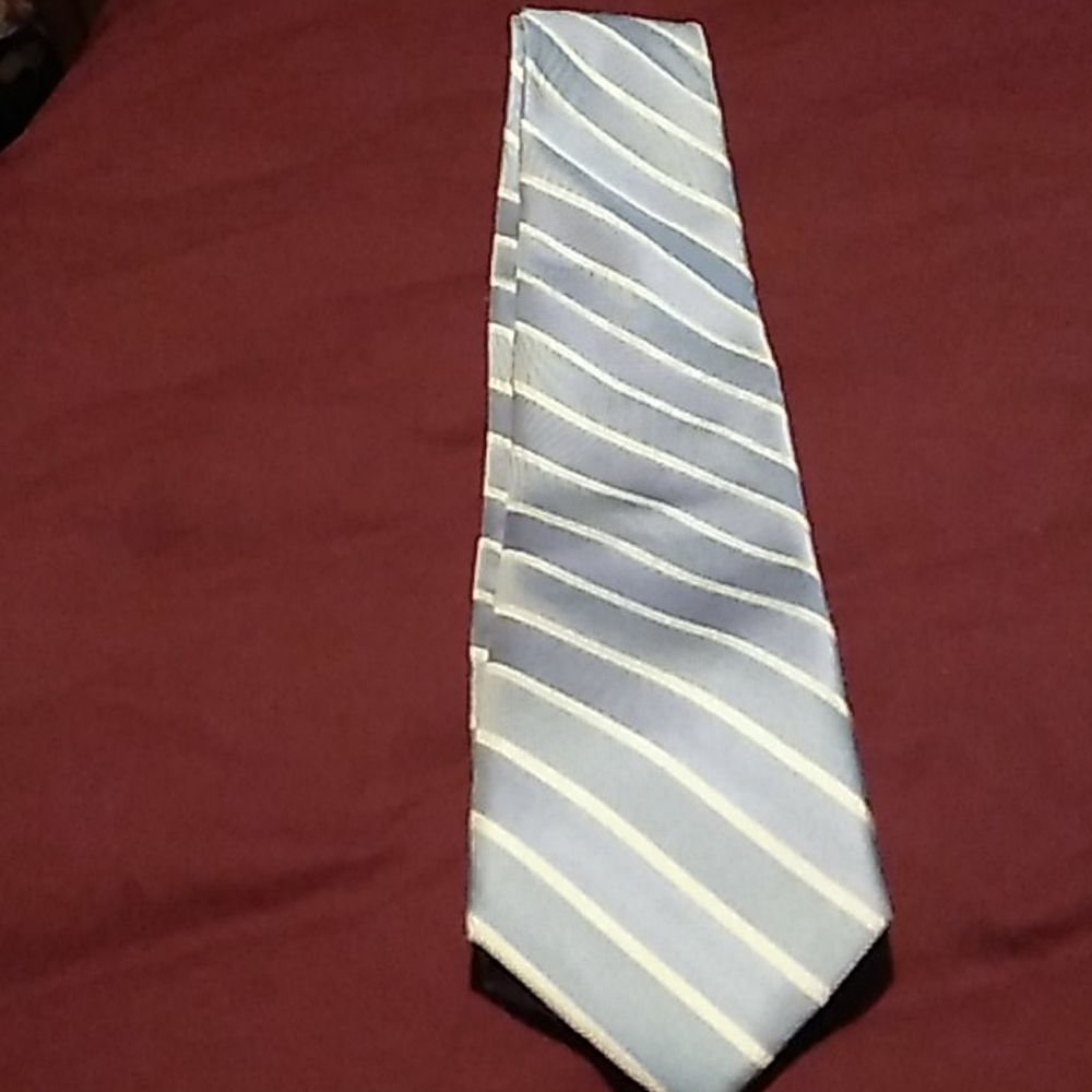 Necktie - Picture 2 of 5